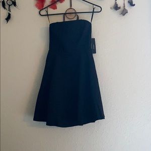 Lulu’s Strapless Skater Dress- Black
